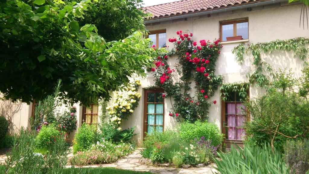 Paysannerie Des Versanes - Chambres Et Gite Tour-de-Faure Екстериор снимка